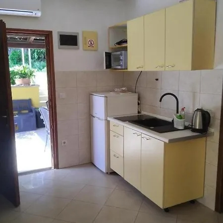 With Parking Space Stinjan, - 22939 * Pula
