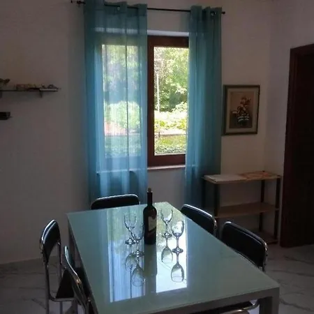 Apartamento With Parking Space Stinjan, - 22939
